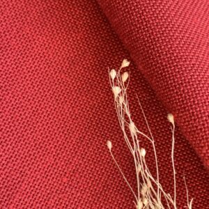 tissu rouge éclatant