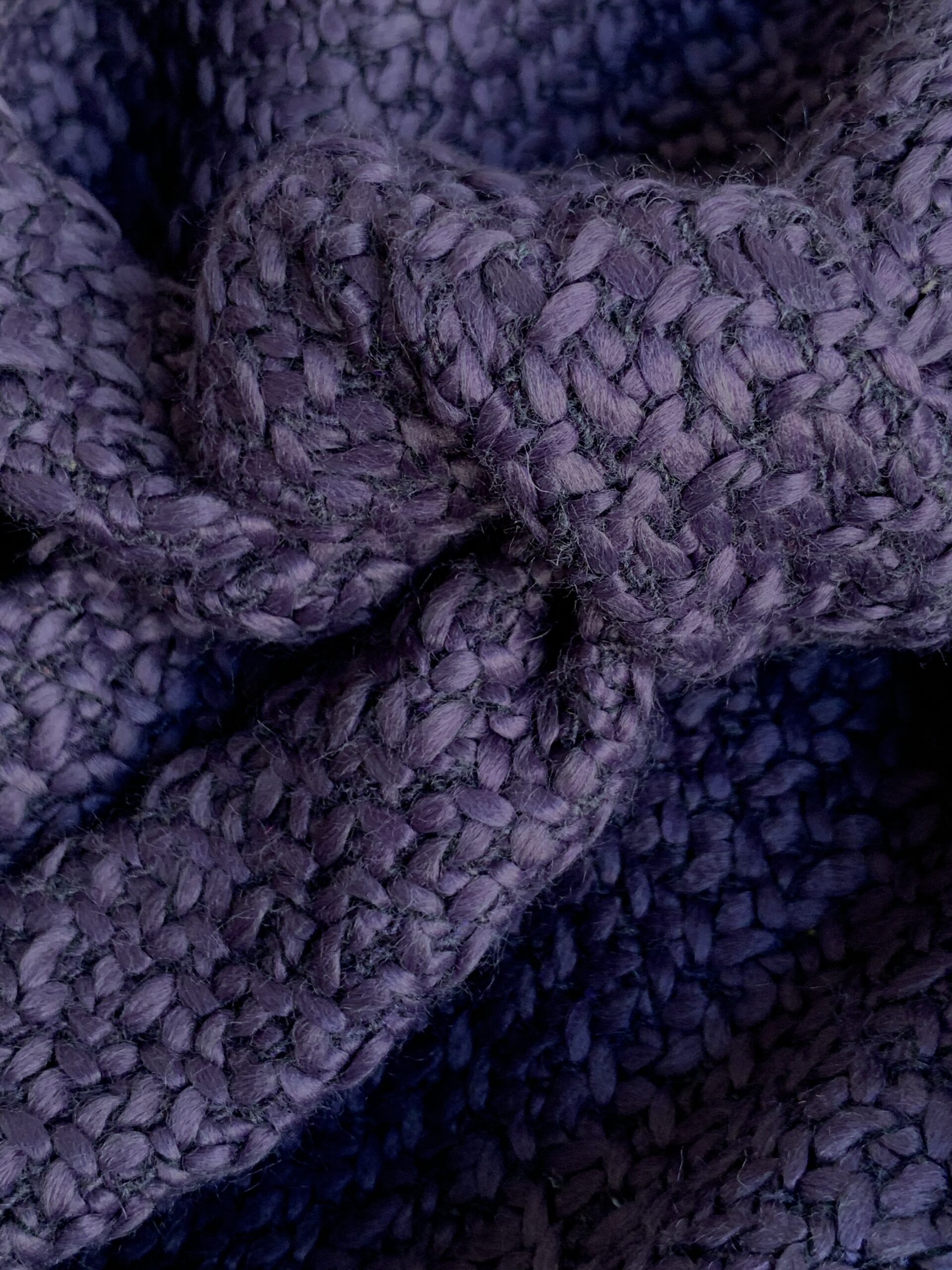 tissu texturé aubergine
